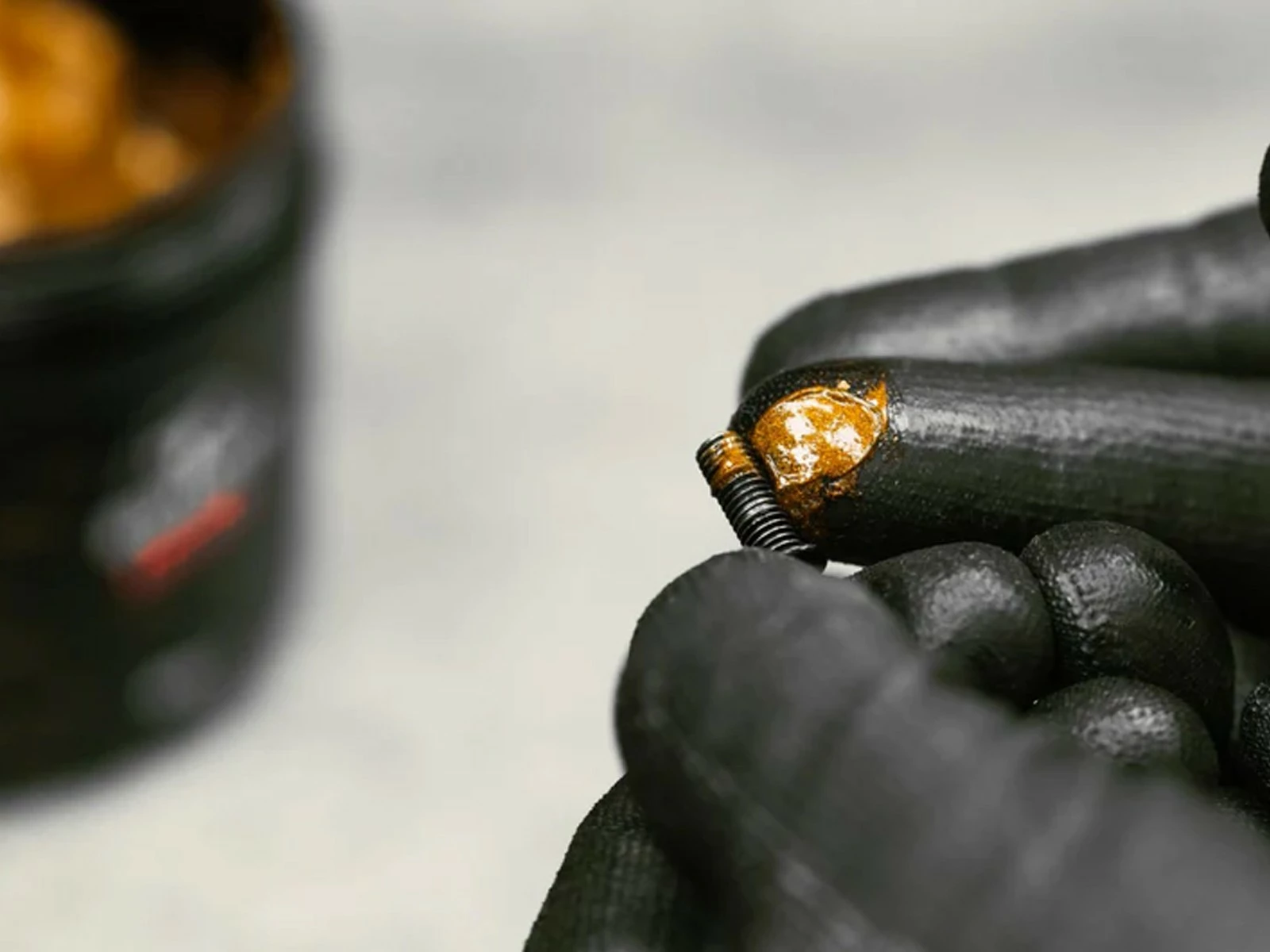 MUC-OFF Copper Compound Graisse Cuivre Anti-corrosion - Pot De 450gr 5 MUC-OFF Copper Compound Graisse Cuivre Anti-corrosion - Pot De 450gr – Image 3