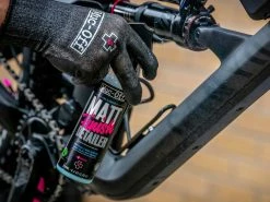 MUC-OFF Matt Finish Detailer Lustrant Peinture Mat - Spray 450ml 11 MUC-OFF Matt Finish Detailer Lustrant Peinture Mat - Spray 450ml -Promos Vtt Complets Boutique muc off matt finish detailer lustrant peinture mat spray 450ml 4