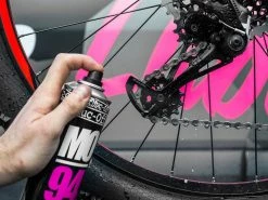 MUC-OFF MO-94 Dégrippant / Lubrifiant - Aérosol 750ml -Promos Vtt Complets Boutique muc off mo 94 degrippant lubrifiant aerosol 750ml 2